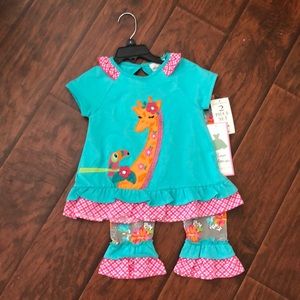 2 piece set with ruffles